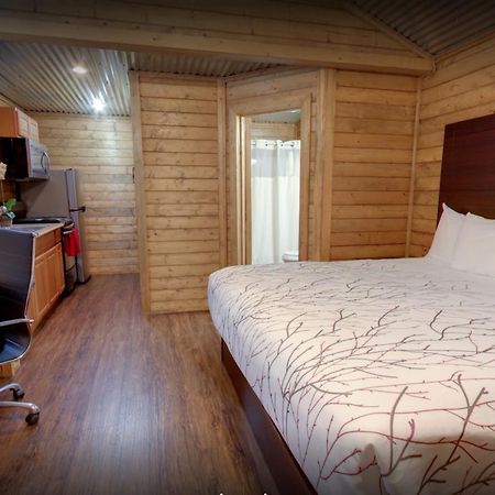 Paradise Rv & Cabins Resort Vinton Ngoại thất bức ảnh