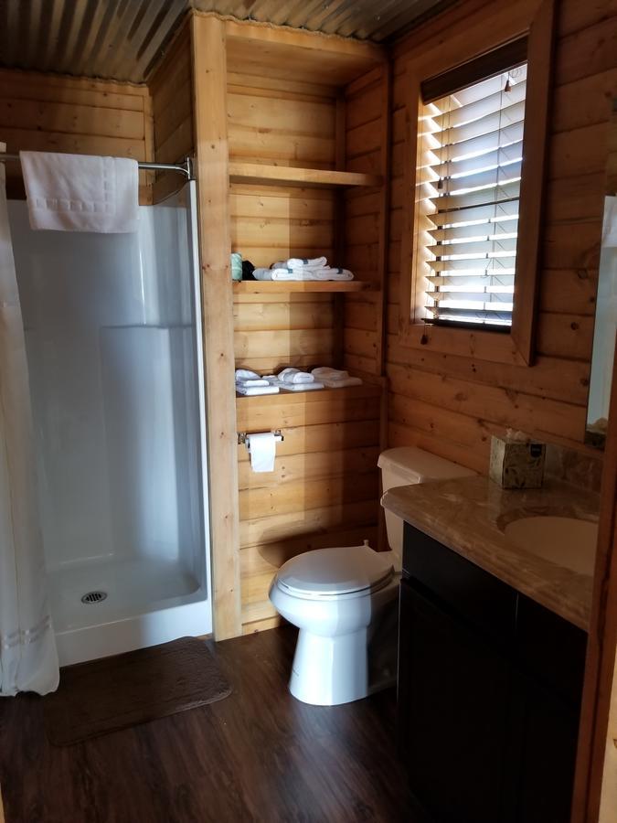 Paradise Rv & Cabins Resort Vinton Ngoại thất bức ảnh